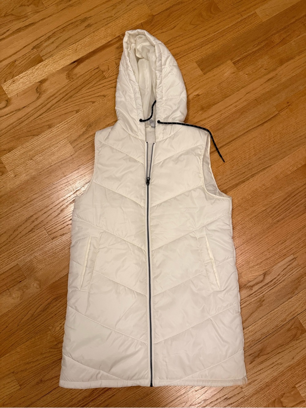 Zella White Hooded Quilted Sleeveless Puffer Vest
